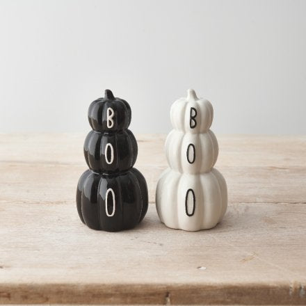 White or black BOO Pumpkin Stack