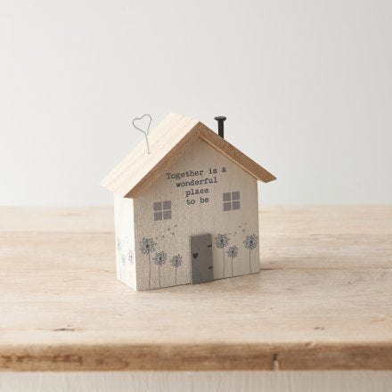 Wonderful Place Wooden House, 13cm