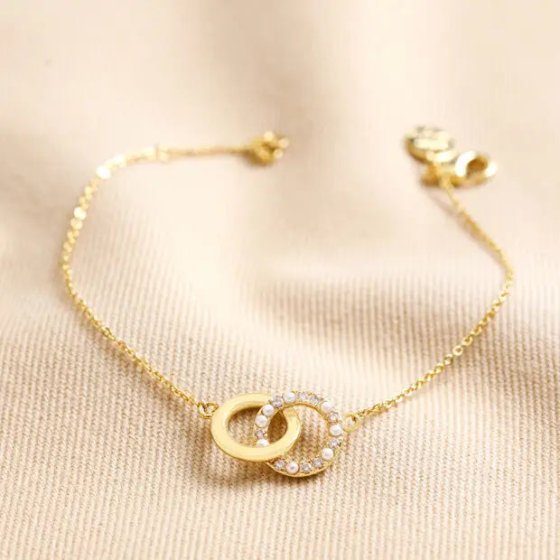 Interlocking Pearl Crystal Matte Circles Bracelet Gold