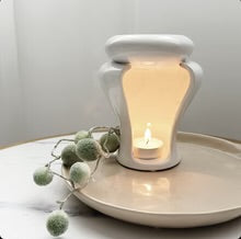 Cassis white ceramic wax burner