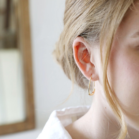 Lisa Angel - Small Teardrop Hoop Earrings In Silver