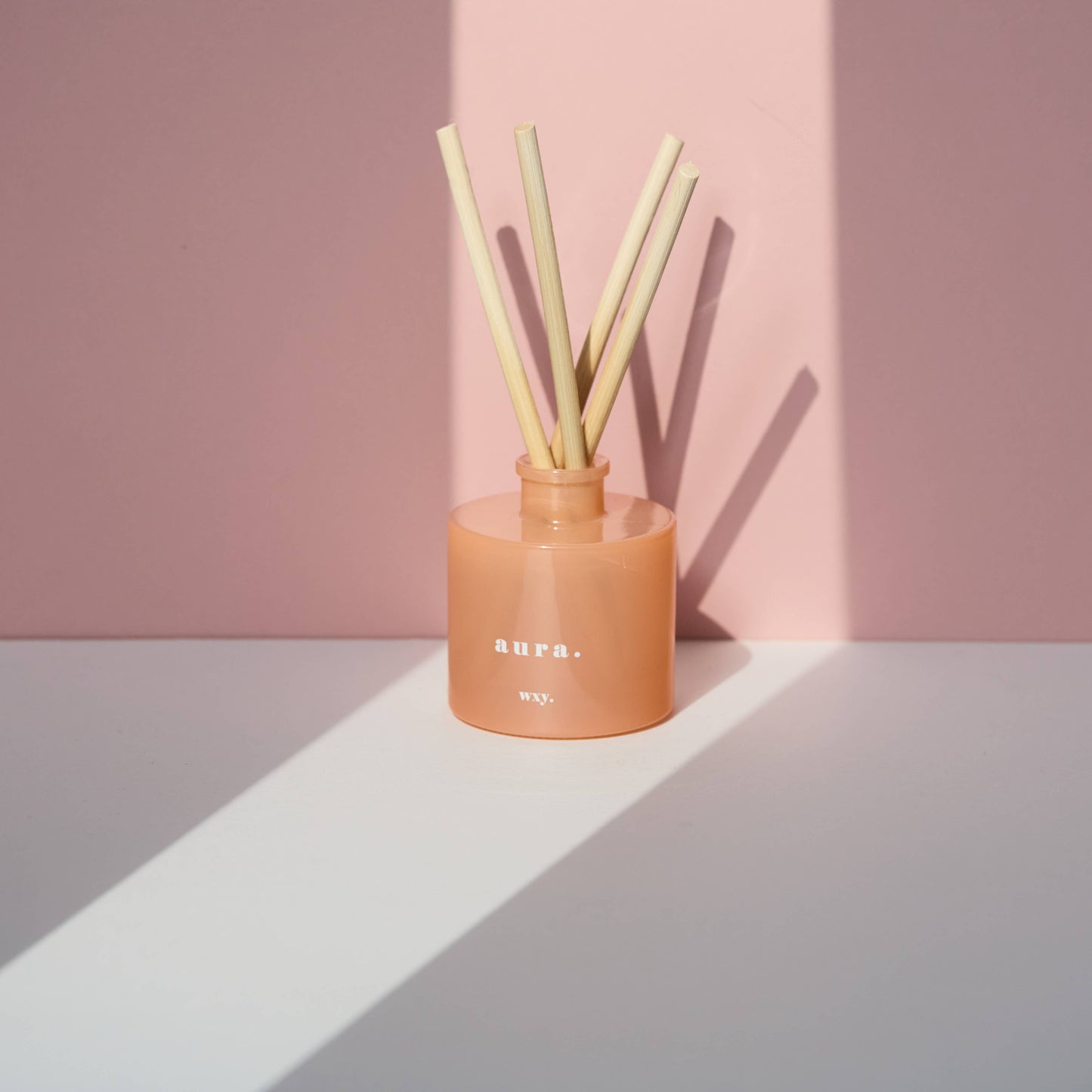 wxy. - Aura Diffuser - White Woods + Amber Down