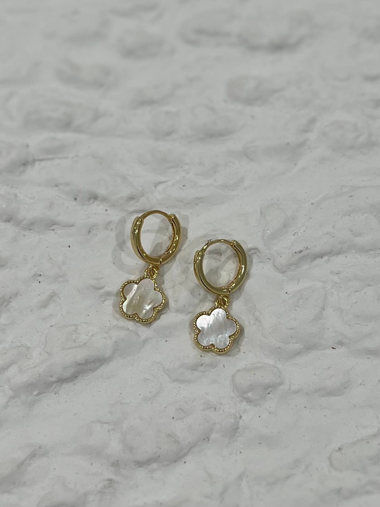 White Leaf - 5 Petal Flower Huggie Earring in Mother of Pearl