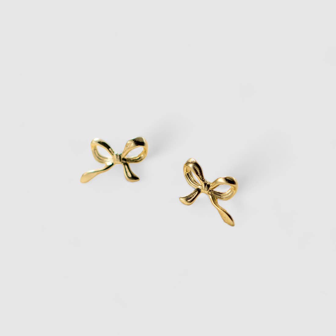 White Leaf - Little Bow Earring in Gold Plated Sterling Silver