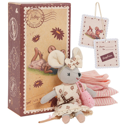 LEVLOVS - Levlovs Mouse Sophia in Stamp Holder Box with Bedding 