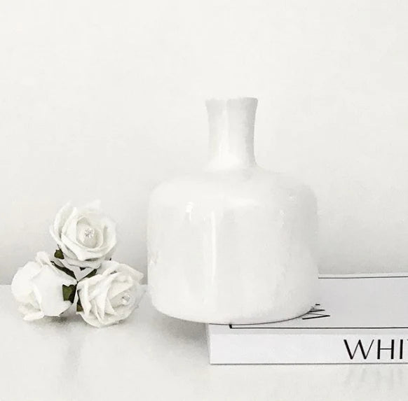 White or Matt marble vase