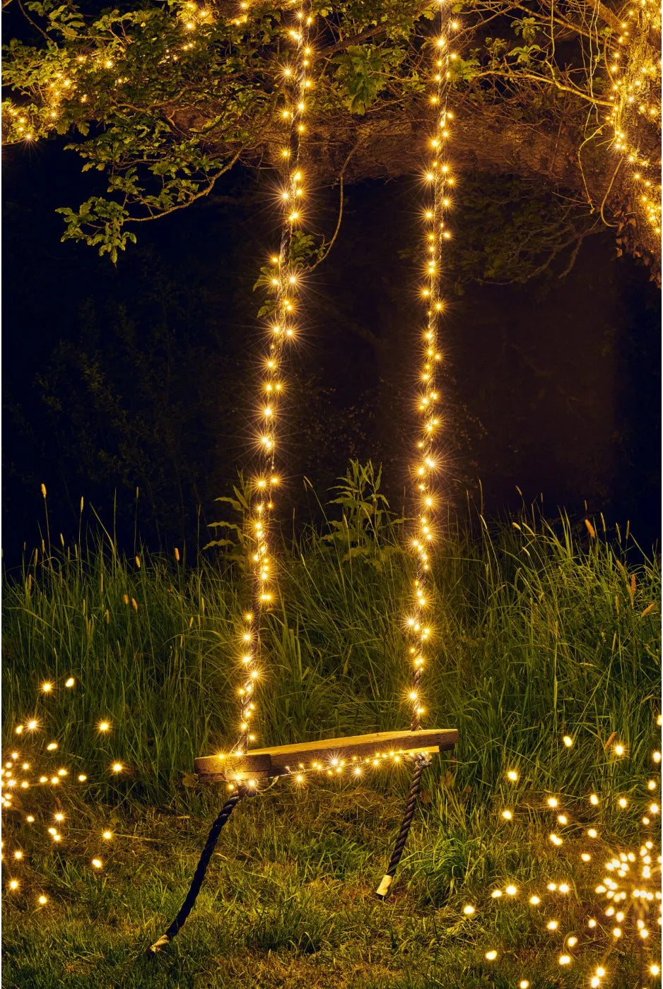 Cluster 15m (Silver) String of lights - main operated
