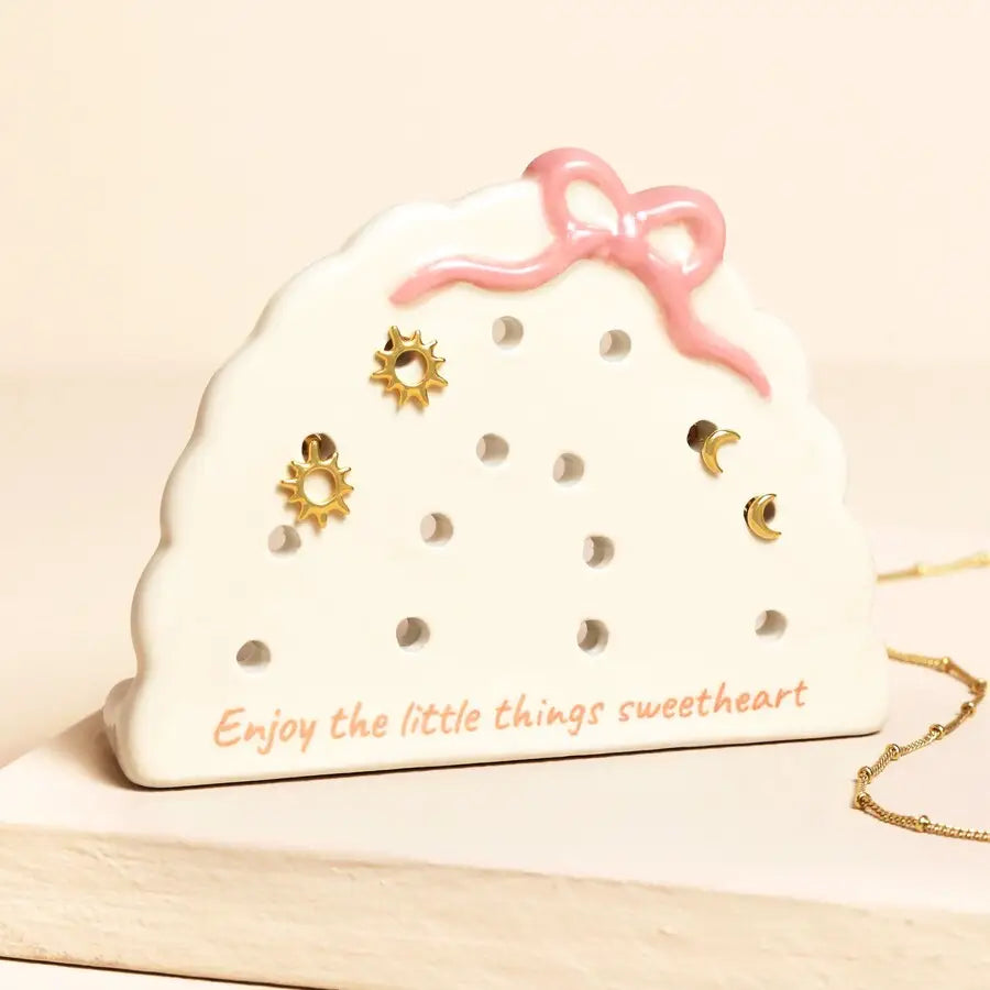 Scalloped Ceramic Bow Earring Holder