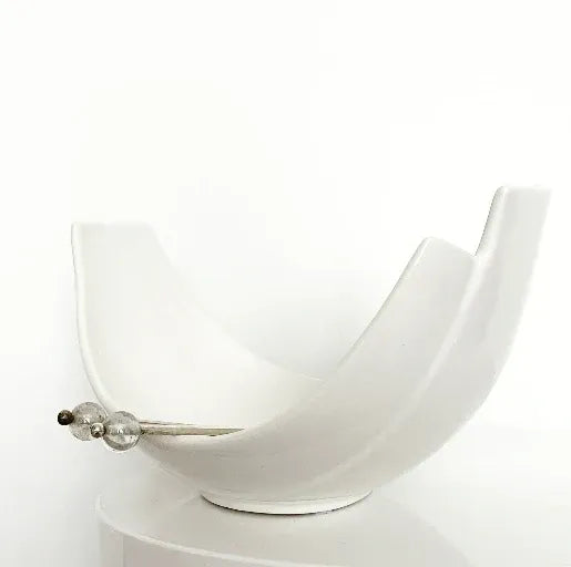Off white ceramic styling/fruit bowl