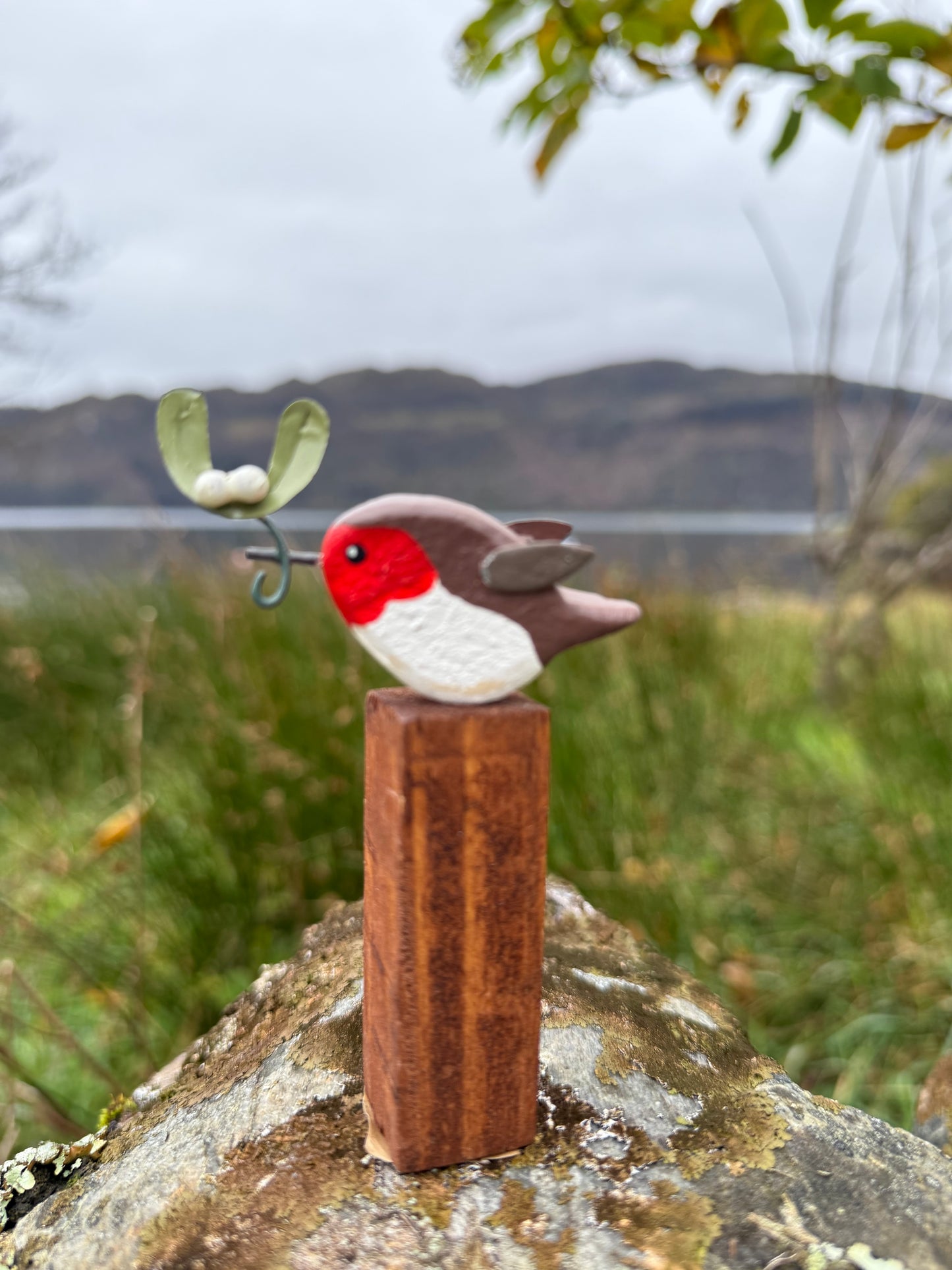 Rustic Robin wooden and tin ornaments by Shoeless Joe