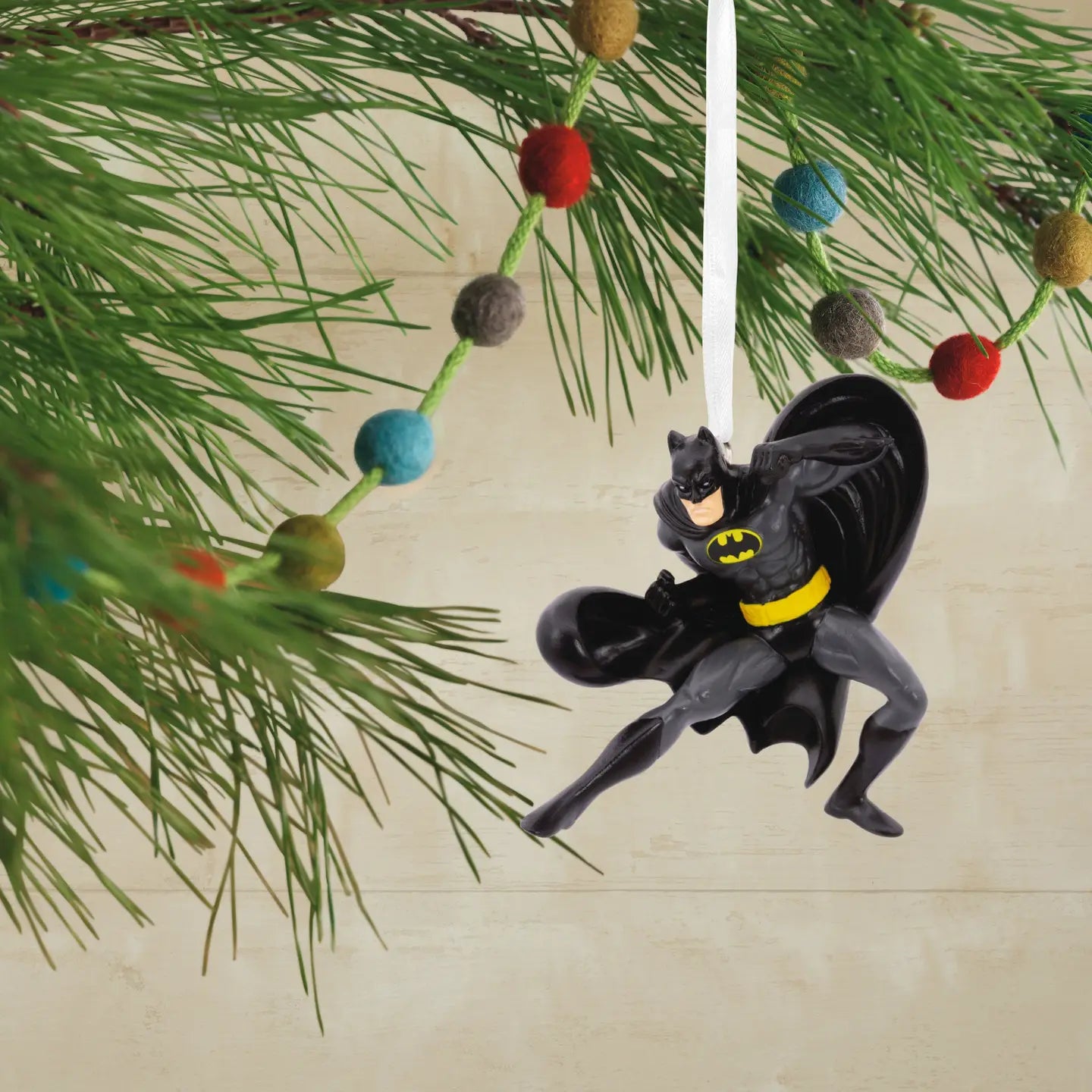 Collectable Dc Comics - Batman Pose Ornament