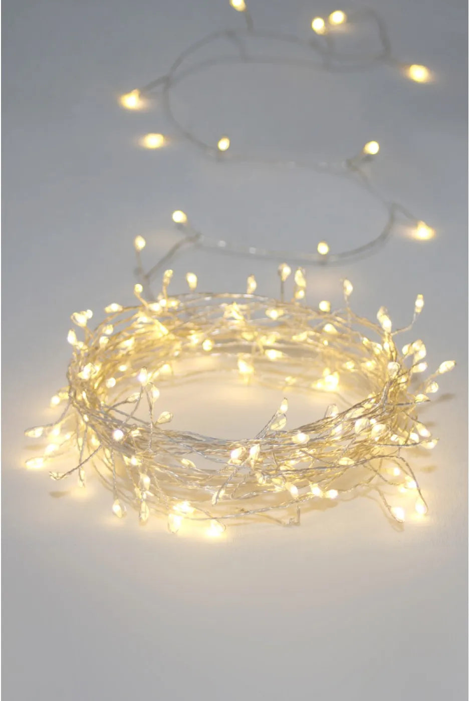 Cluster 15m (Silver) String of lights - main operated