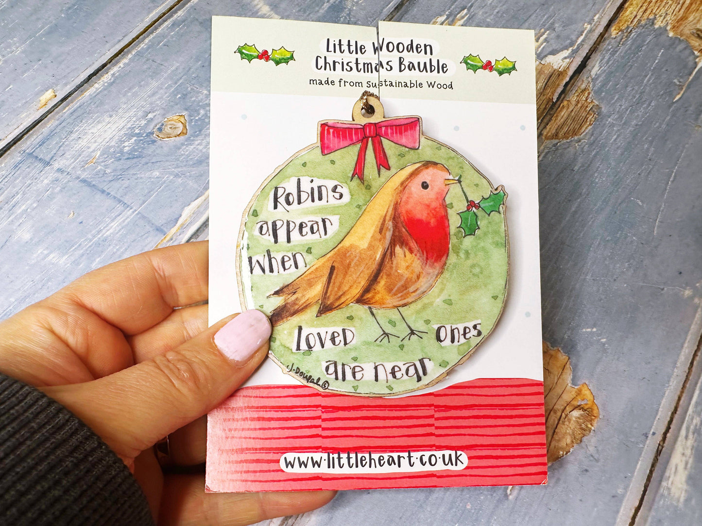 Little Heart - Wooden Hanging Robins Appear Little Christmas Decoration