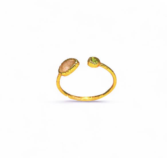 White Leaf - Set Stone Ring in Gold with Rainbow Moonstone & Peridot