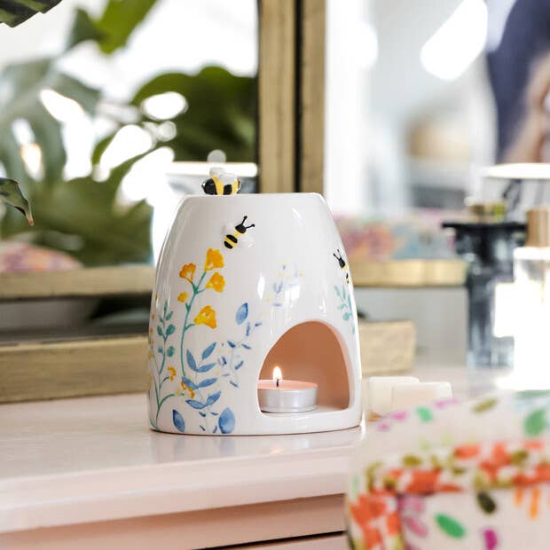 Lisa Angel - Floral Ceramic Wax Warmer -Not available to EU countries