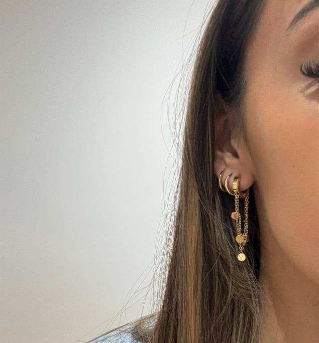 White Leaf - Chain and Disc Drop Huggie in Gold