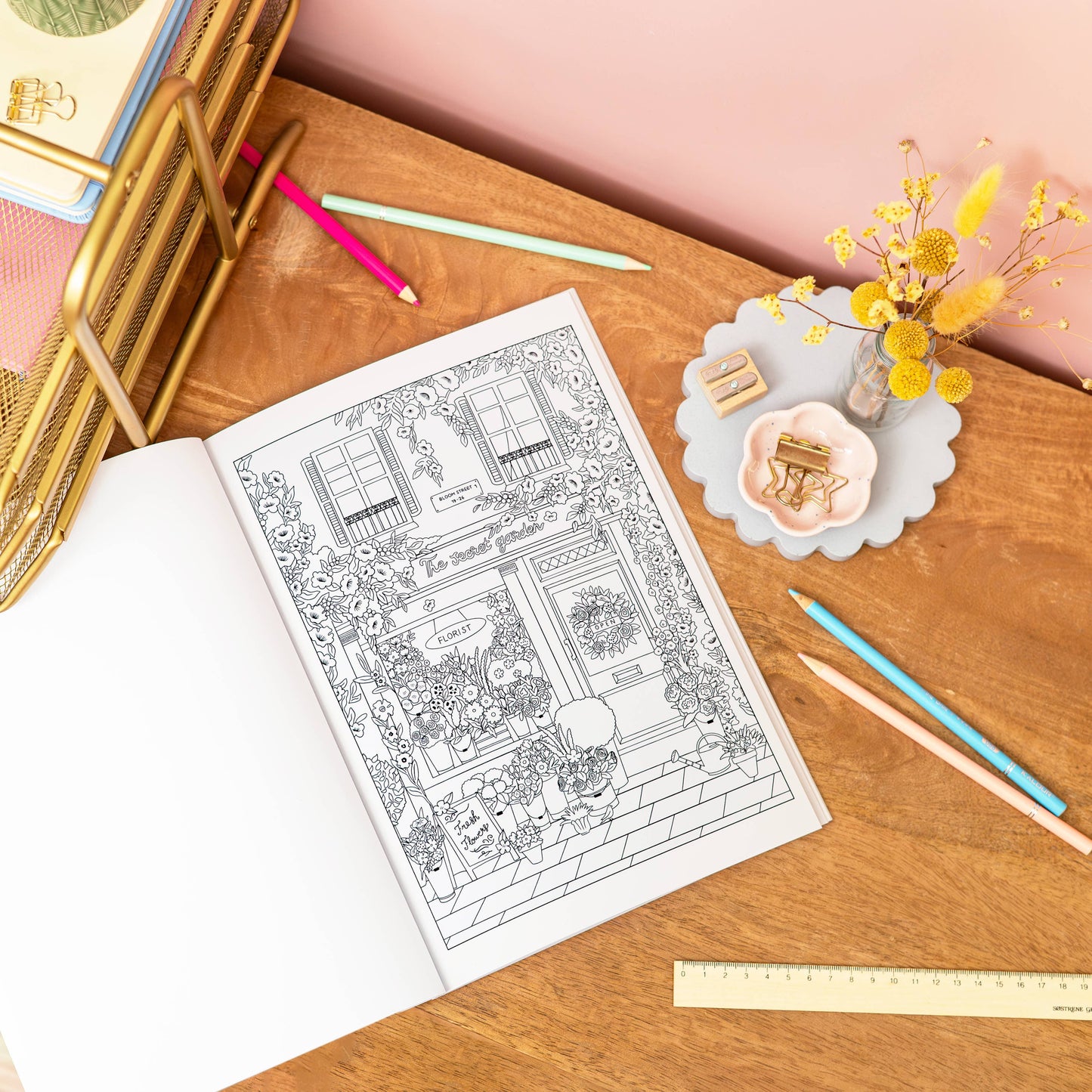 Simply, Katy - Colouring Book: Shopfront Scenes