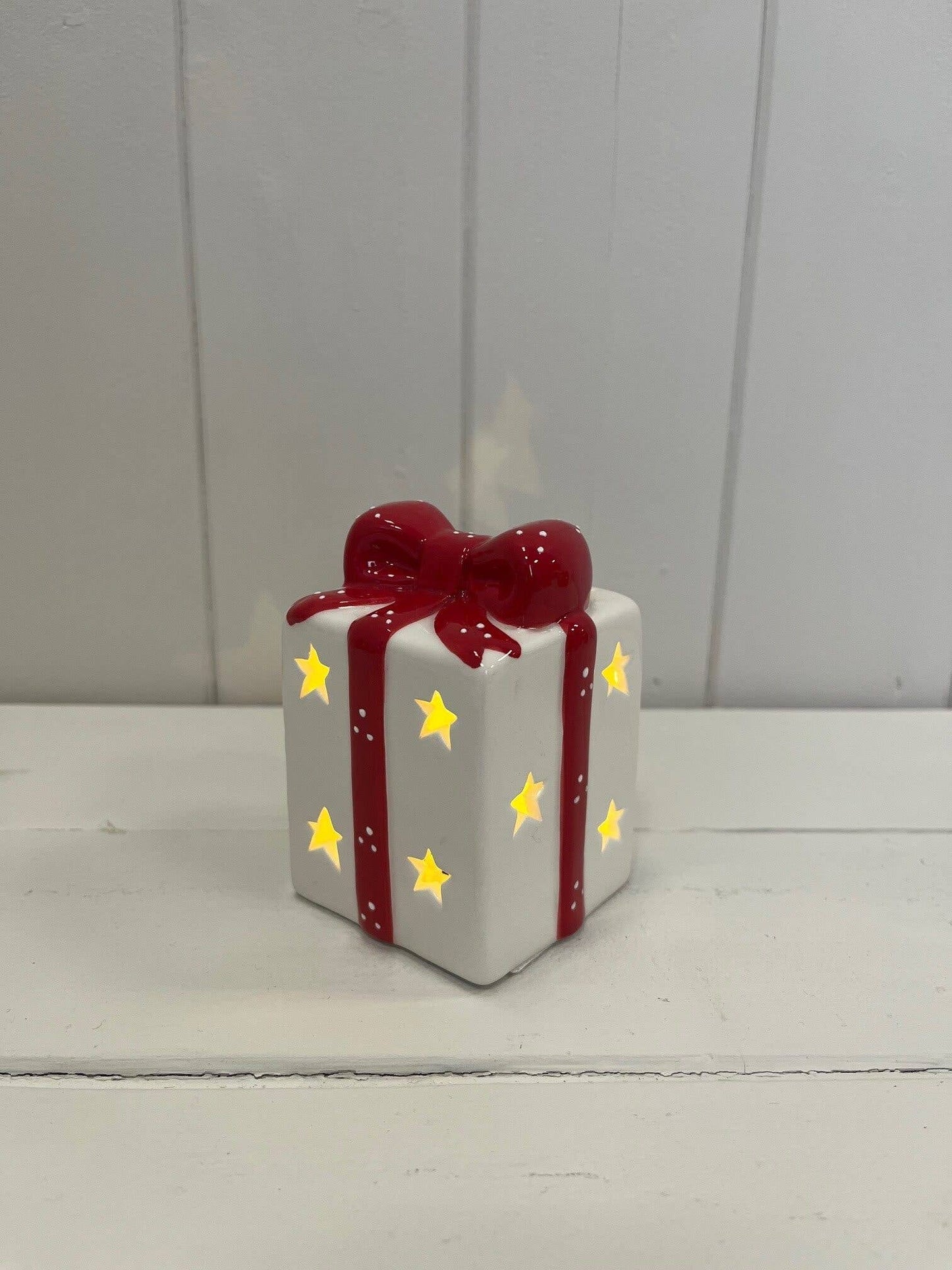White/Red Ceramic Present With Led christmas ornament